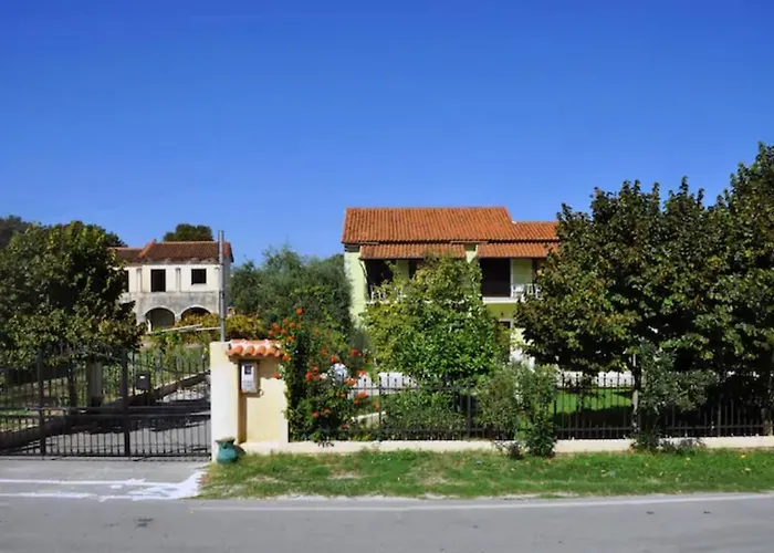 דירה House!!! Sfakerá