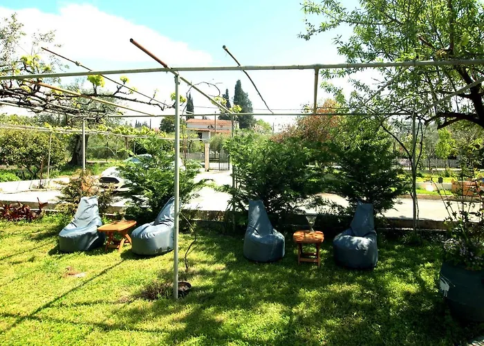 아파트 House!!! Sfakerá